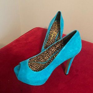 Jessica Simpson Women's Carri  Peep platform Pump